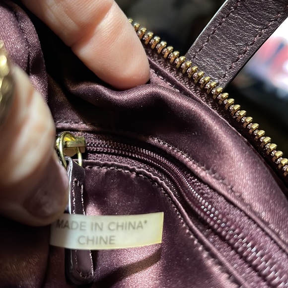 Coach Signature print Satchel shoulder Purse like new Wine Burgundy Purple color - Picture 10 of 10